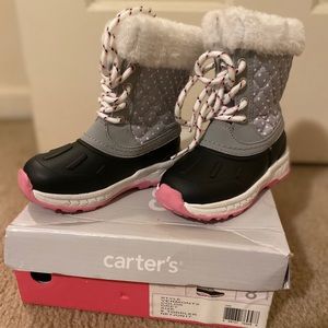 Cute and stylish snow boots for little girl!